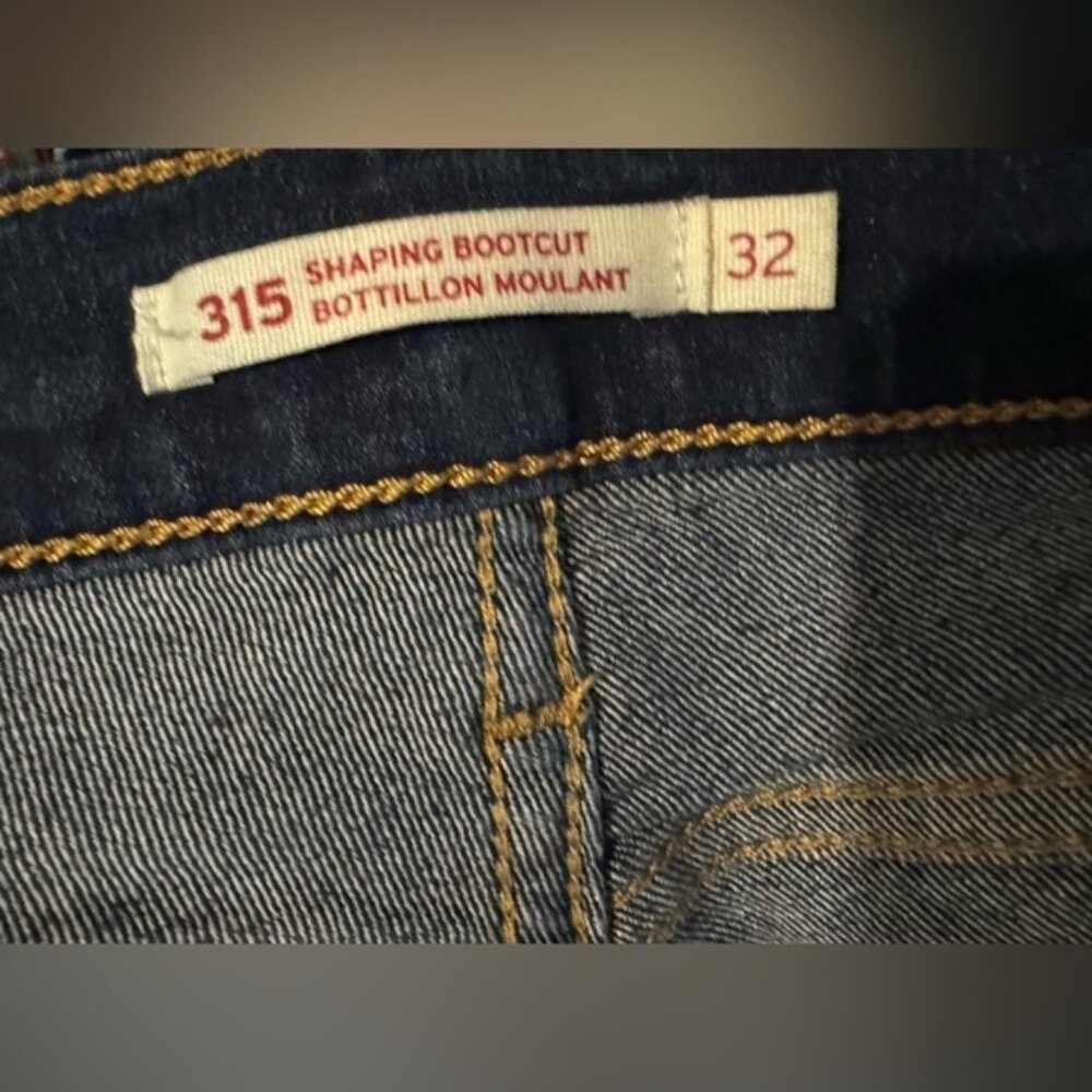 Levi’s Shaping Bootcut 315 Dark wash white stitching denim jeans stretch US32 - Picture 6 of 9